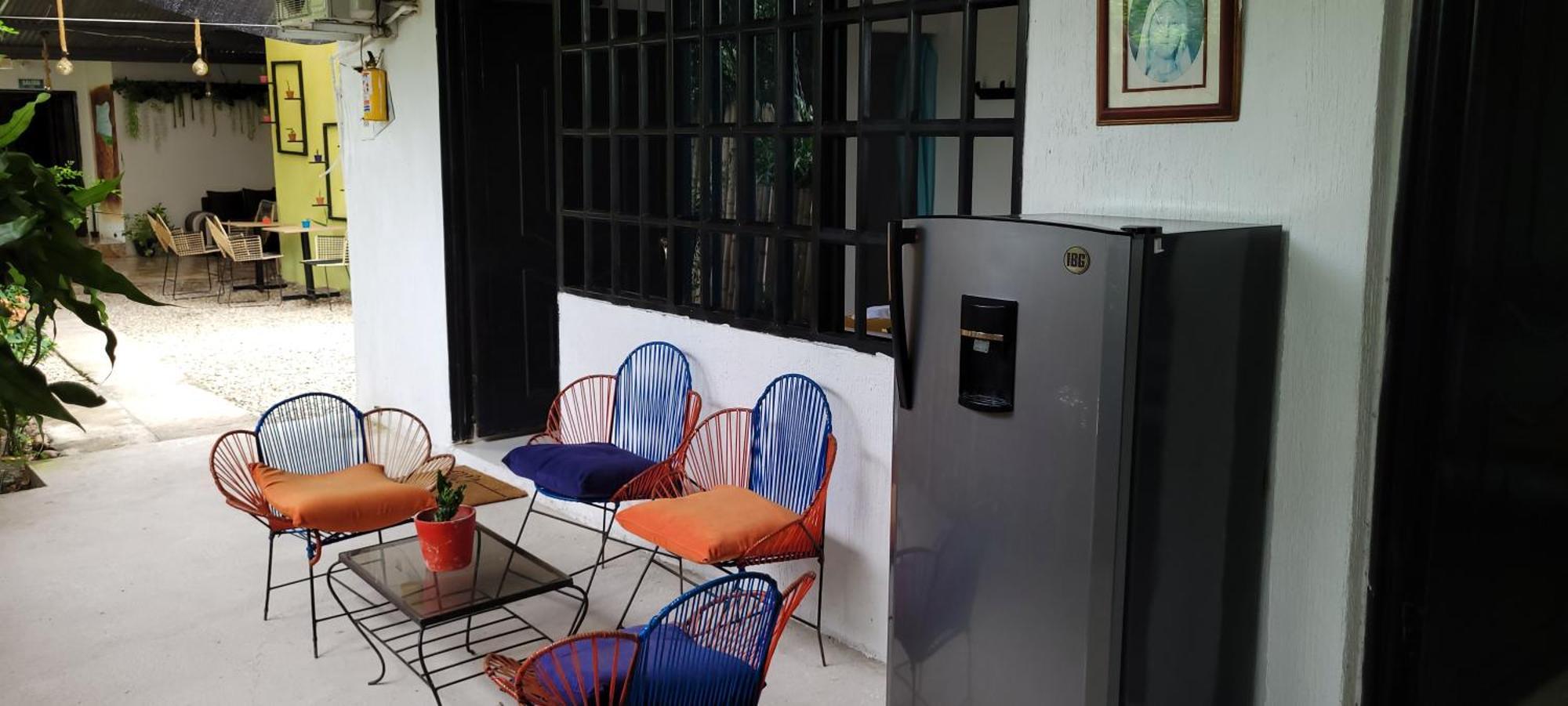 Hostal Villa Del Rio Las Brisas Villavieja Exterior foto